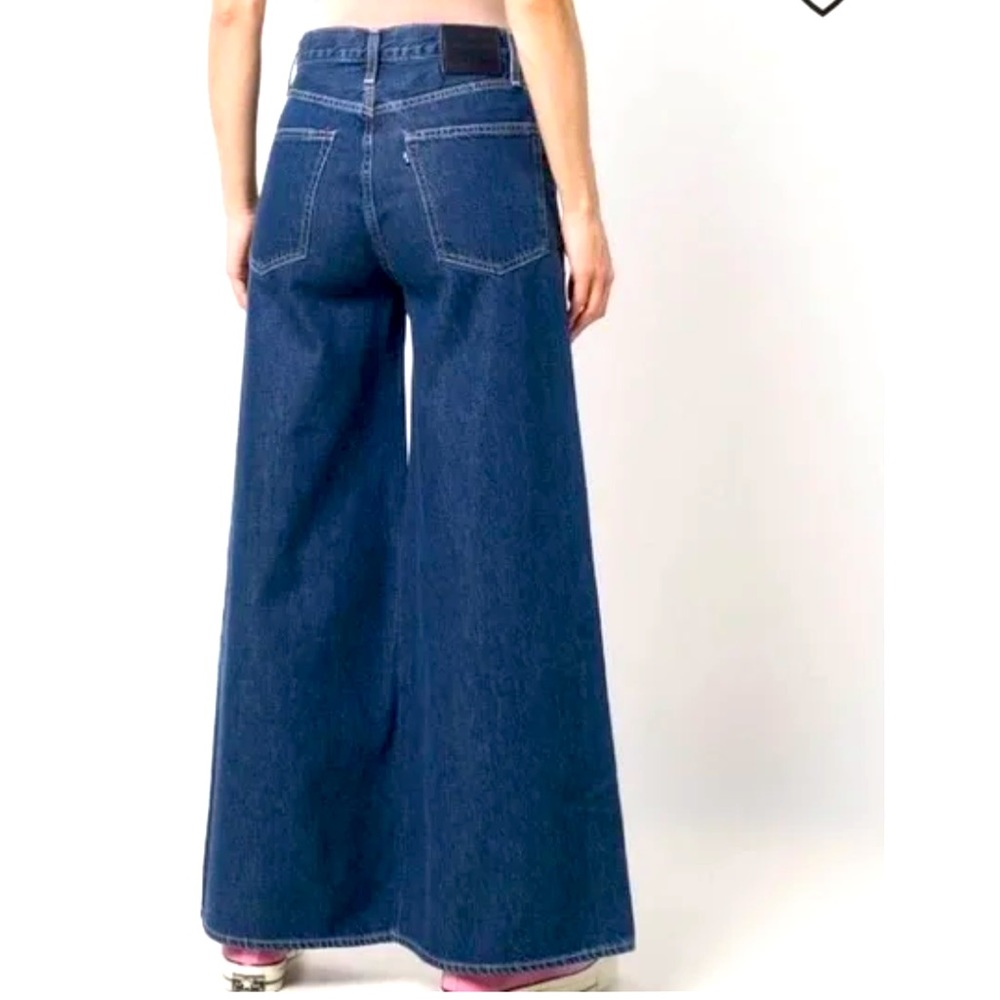 Wide-Leg Blue Jeans